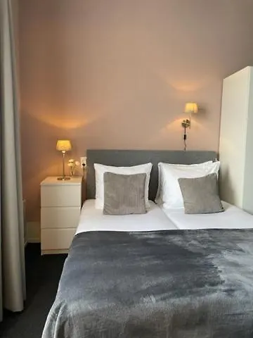 Ξενοδοχείο De La Ruine 2*